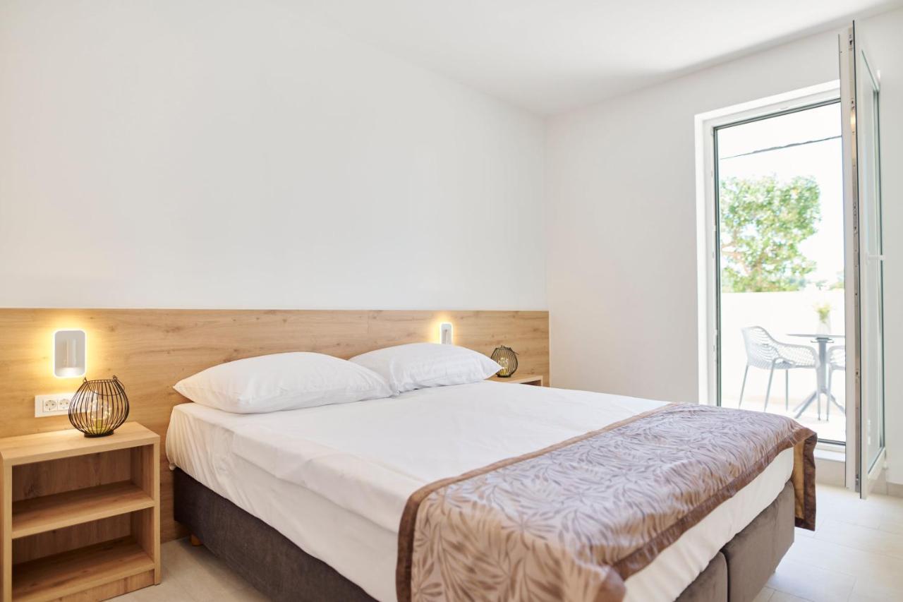 Colentum Resort Murter Eksteriør billede