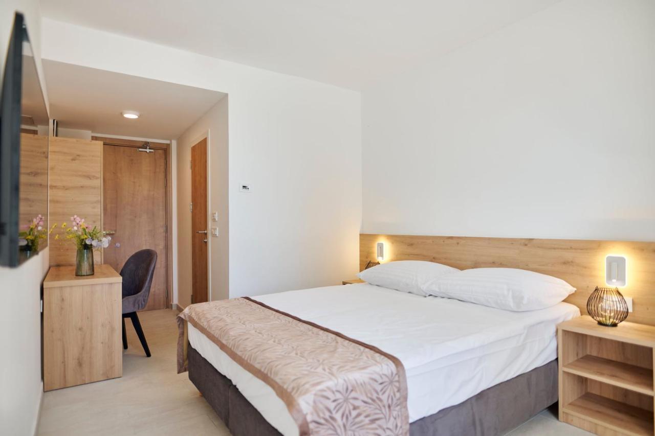 Colentum Resort Murter Eksteriør billede