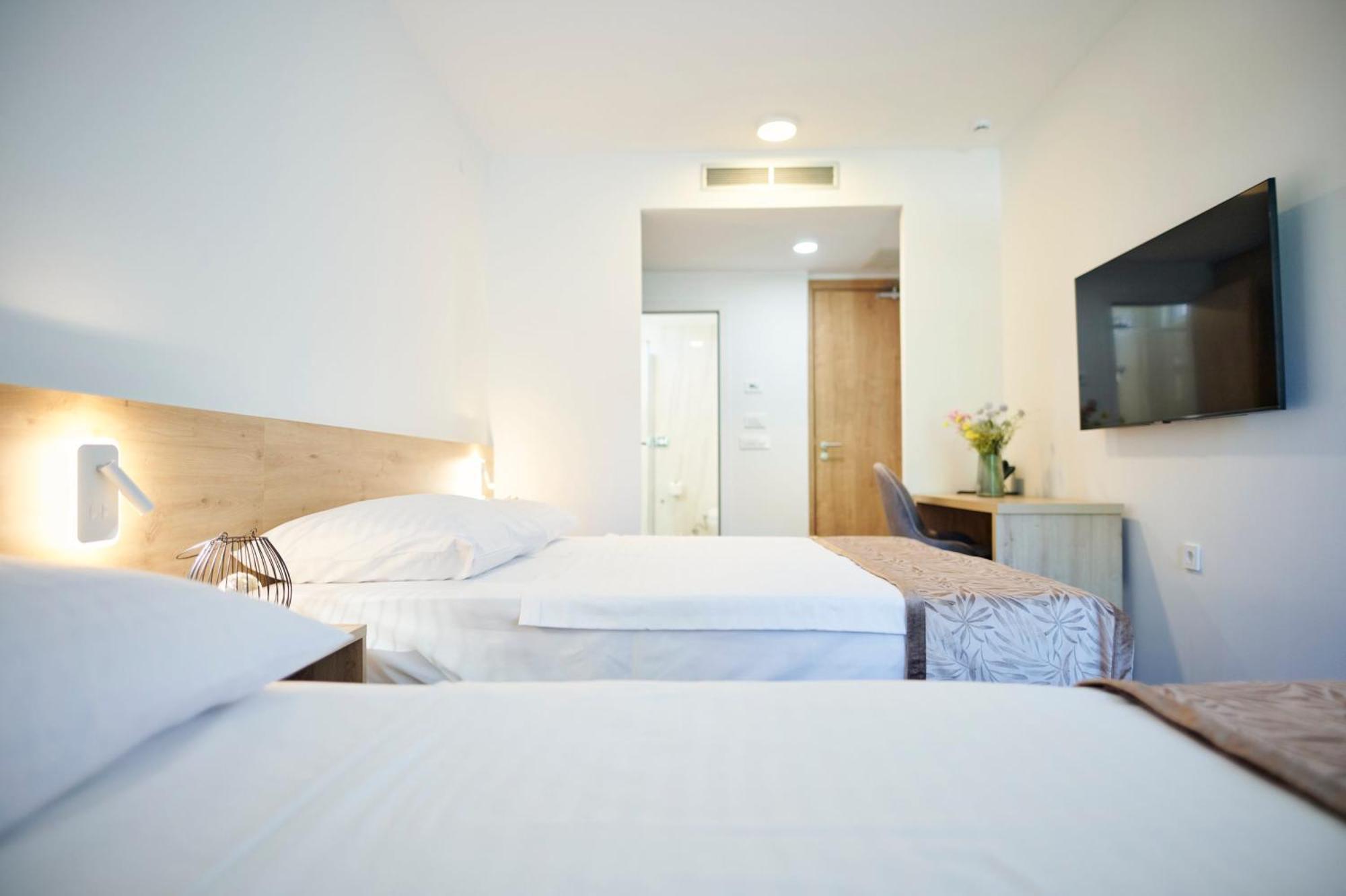 Colentum Resort Murter Værelse billede