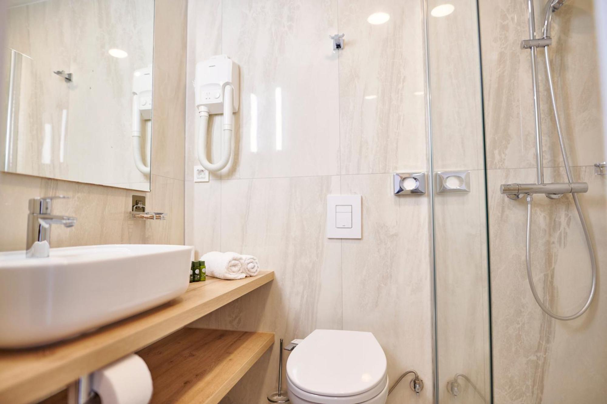 Colentum Resort Murter Værelse billede